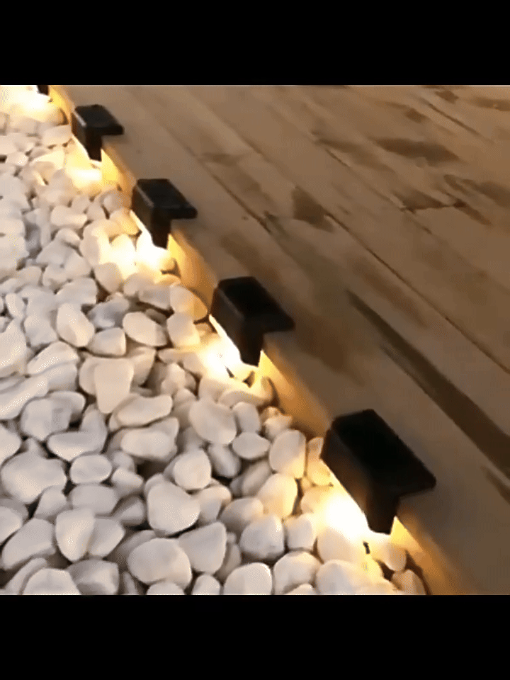 مصابيح LED جدارية تعمل بالطاقة الشمسية